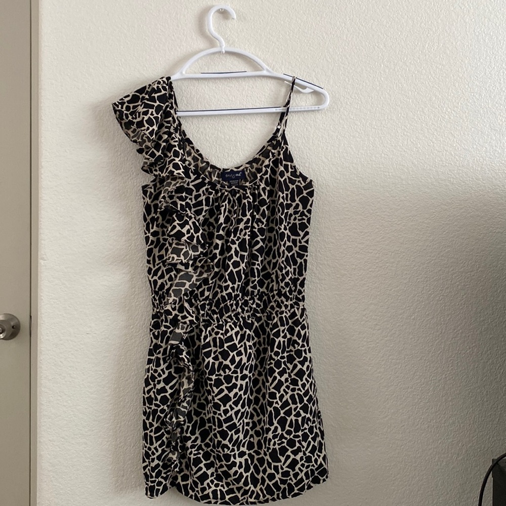 I am selling this Envy Me one shoulder dress size Large